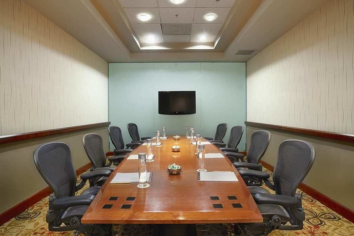 Imagen de los interiores del Hotel Doubletree By Hilton San Francisco Airport North. Foto 15