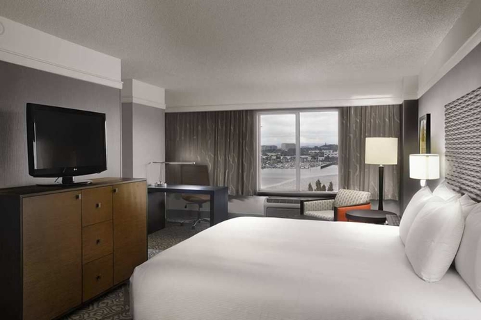 Imagen de la habitación del Hotel Doubletree By Hilton San Francisco Airport North. Foto 5