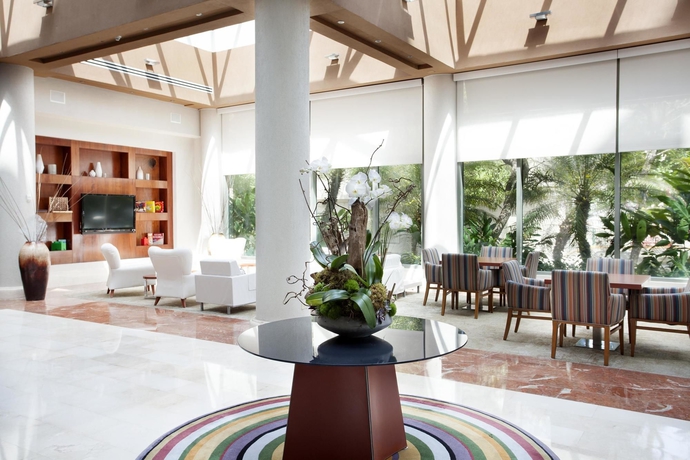 Imagen de los interiores del Hotel Doubletree By Hilton San Juan. Foto 10