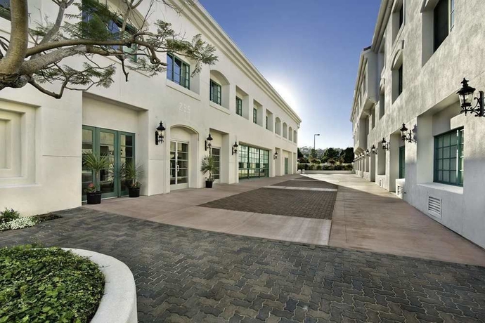 Imagen de los interiores del Hotel Doubletree By Hilton San Pedro - Port Of Los Angeles. Foto 9