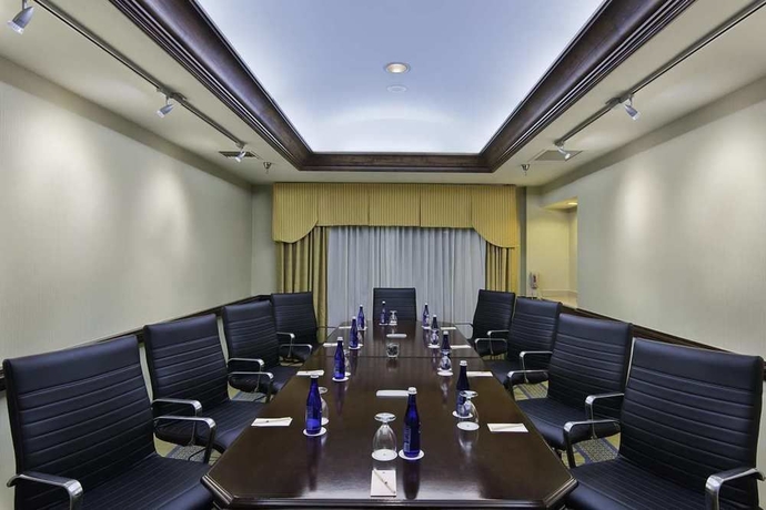 Imagen de los interiores del Hotel Doubletree By Hilton San Pedro - Port Of Los Angeles. Foto 12