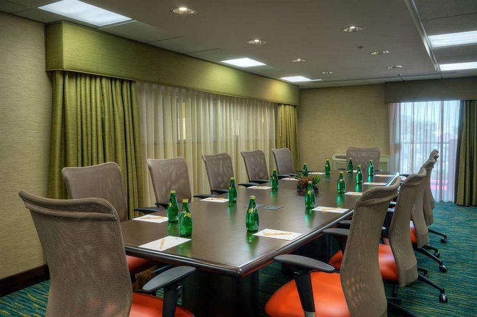 Imagen de los interiores del Hotel Doubletree By Hilton Santa Fe. Foto 7
