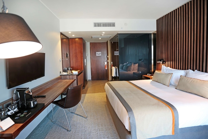 Imagen de la habitación del Hotel Doubletree By Hilton Santiago Kennedy. Foto 3