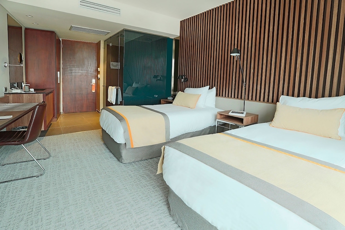Imagen de la habitación del Hotel Doubletree By Hilton Santiago Kennedy. Foto 6