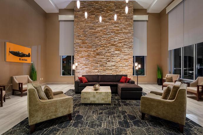 Imagen general del Hotel Doubletree By Hilton Savannah Airport. Foto 5
