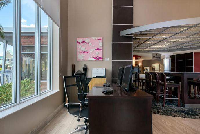 Imagen general del Hotel Doubletree By Hilton Savannah Airport. Foto 7