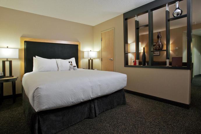 Imagen general del Hotel Doubletree By Hilton Savannah Airport. Foto 10