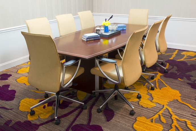 Imagen de los interiores del Hotel Doubletree By Hilton Savannah Historic District. Foto 4