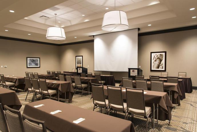 Imagen general del Hotel Doubletree By Hilton Schenectady. Foto 4