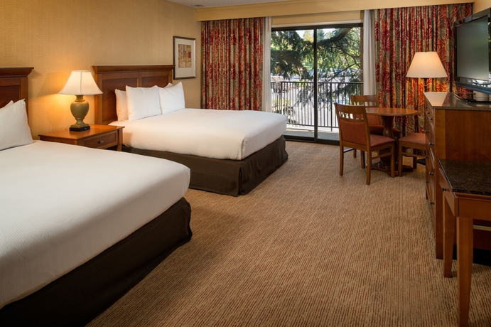 Imagen de la habitación del Hotel Doubletree By Hilton Seattle Airport. Foto 6