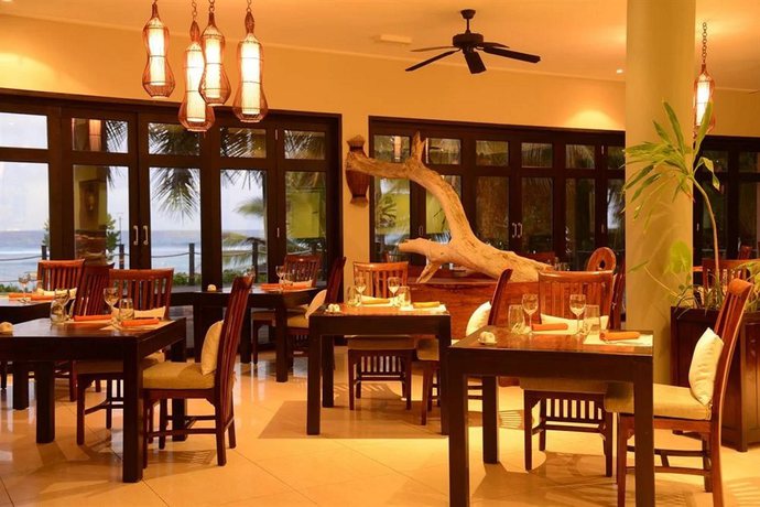 Imagen general del Hotel Doubletree By Hilton Seychelles - Allamanda Resort and Spa. Foto 7