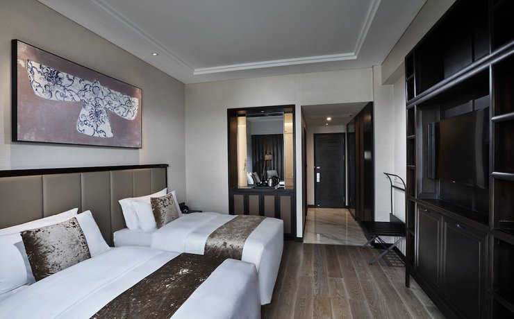 Imagen de la habitación del Hotel Doubletree By Hilton Shanghai Hongqiao. Foto 2