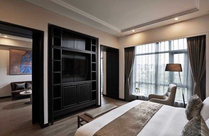 Imagen de la habitación del Hotel Doubletree By Hilton Shanghai Hongqiao. Foto 10