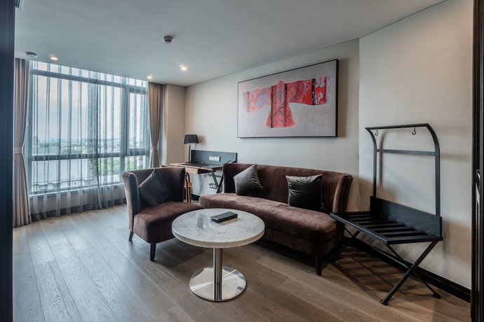 Imagen de la habitación del Hotel Doubletree By Hilton Shanghai Hongqiao. Foto 11