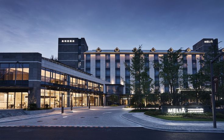 Imagen general del Hotel Doubletree By Hilton Shanghai Hongqiao. Foto 1