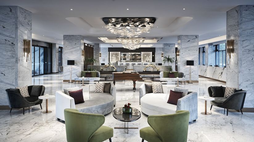 Imagen de los interiores del Hotel Doubletree By Hilton Shanghai Hongqiao. Foto 18