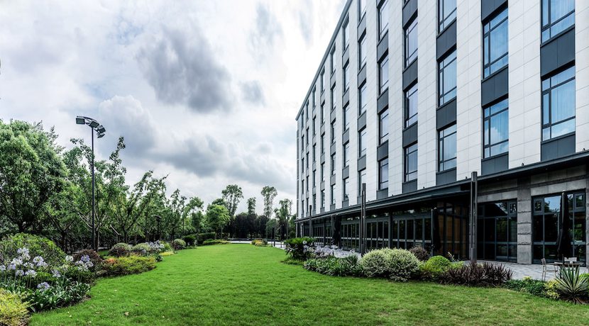 Imagen de la habitación del Hotel Doubletree By Hilton Shanghai Hongqiao. Foto 15