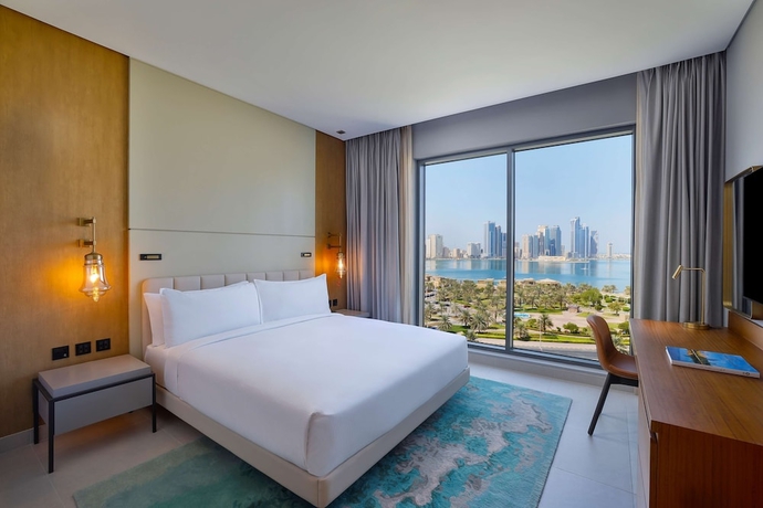 Imagen de la habitación del Hotel Doubletree By Hilton Sharjah Waterfront And Residences. Foto 3