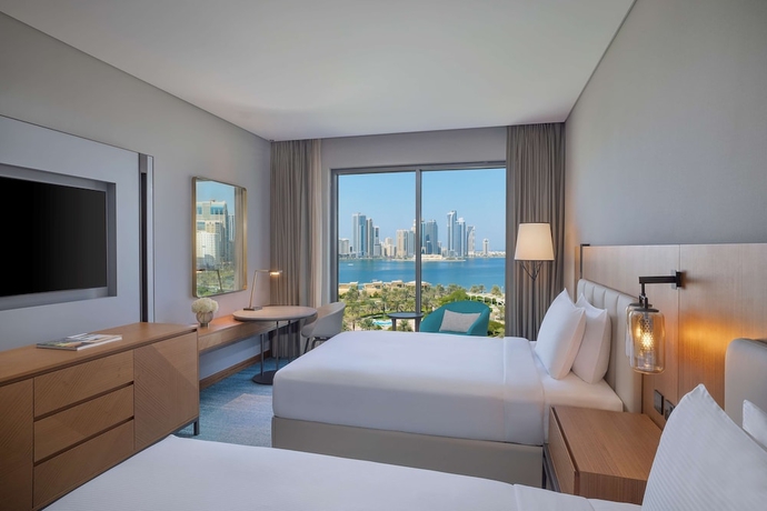 Imagen de la habitación del Hotel Doubletree By Hilton Sharjah Waterfront And Residences. Foto 5