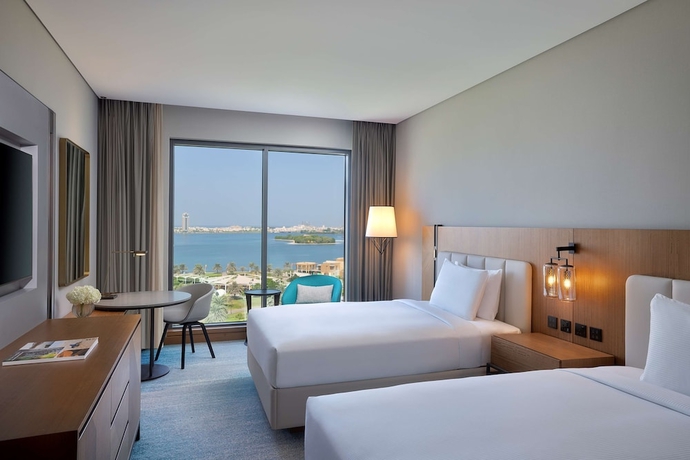 Imagen de la habitación del Hotel Doubletree By Hilton Sharjah Waterfront And Residences. Foto 6