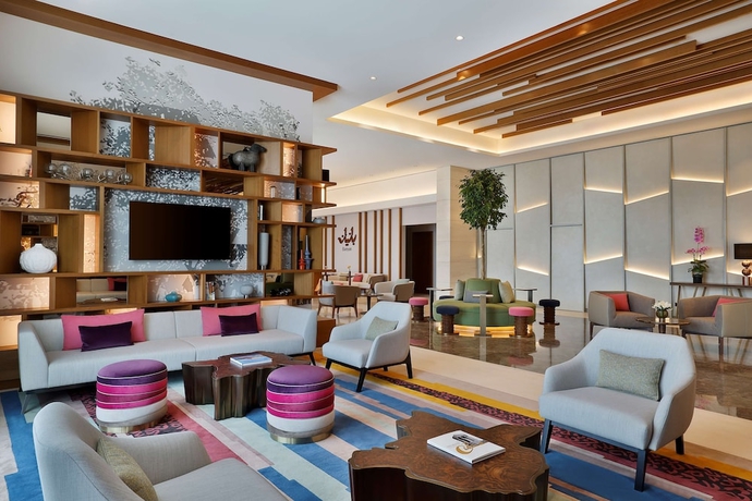 Imagen de los interiores del Hotel Doubletree By Hilton Sharjah Waterfront And Residences. Foto 18
