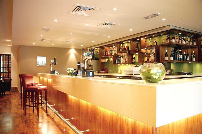 Imagen del bar/restaurante del Hotel Doubletree By Hilton Sheffield Park. Foto 2