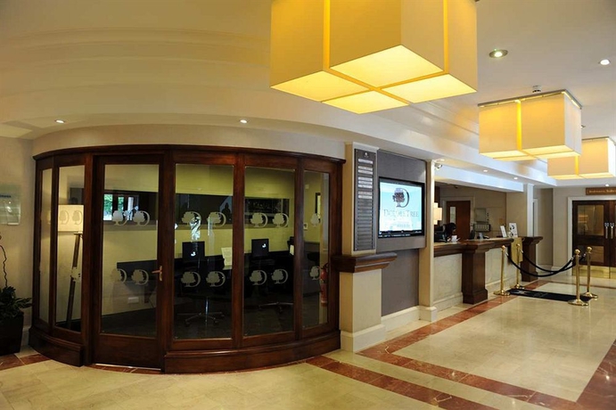 Imagen de los interiores del Hotel Doubletree By Hilton Sheffield Park. Foto 7