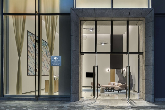 Imagen de los interiores del Hotel Doubletree By Hilton Shenzhen Airport Residences. Foto 19