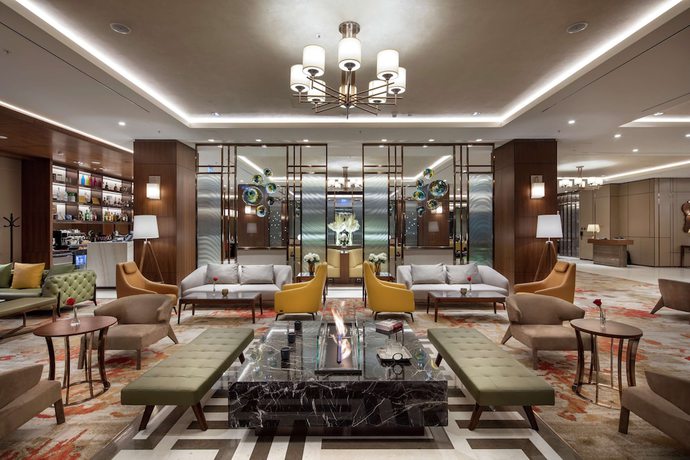 Imagen de los interiores del Hotel Doubletree By Hilton Skopje. Foto 16