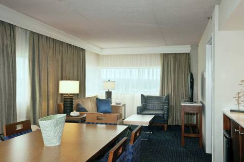 Imagen de la habitación del Hotel Doubletree By Hilton South Bend. Foto 6