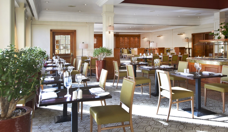 Imagen del bar/restaurante del Hotel Doubletree By Hilton Southampton. Foto 3