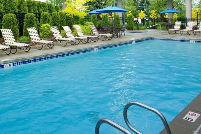Imagen de la piscina del Hotel Doubletree By Hilton Spokane City Center. Foto 15