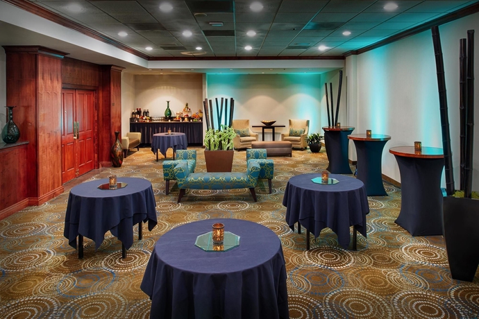 Imagen de los interiores del Hotel Doubletree By Hilton Spokane City Center. Foto 13