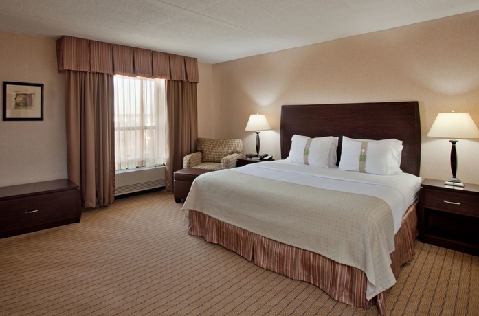Imagen de la habitación del Hotel Doubletree By Hilton St. Louis Airport. Foto 4