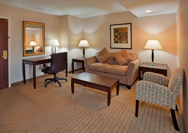 Imagen de la habitación del Hotel Doubletree By Hilton St. Louis Airport. Foto 8