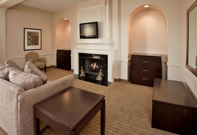 Imagen de la habitación del Hotel Doubletree By Hilton St. Louis Airport. Foto 9
