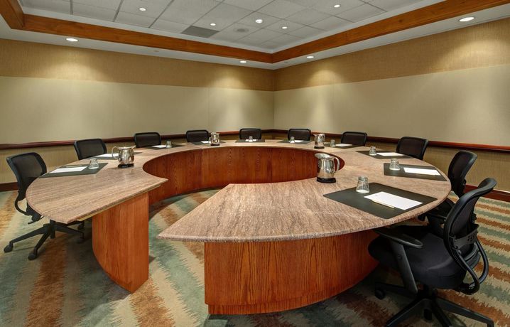 Imagen de los interiores del Hotel Doubletree By Hilton St. Louis - Chesterfield. Foto 14