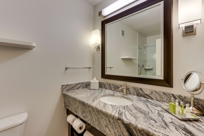Imagen de la habitación del Hotel Doubletree By Hilton St. Louis Forest Park. Foto 15