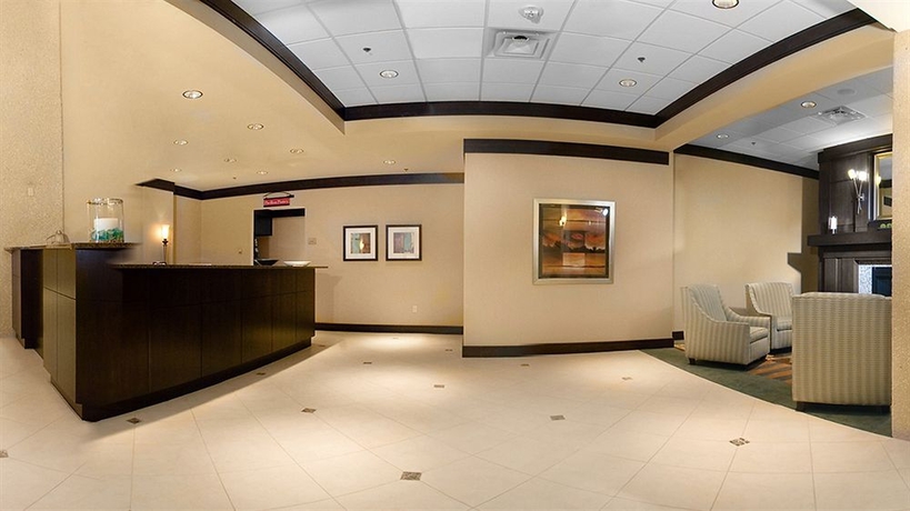 Imagen de los interiores del Hotel Doubletree By Hilton St. Paul Downtown. Foto 13