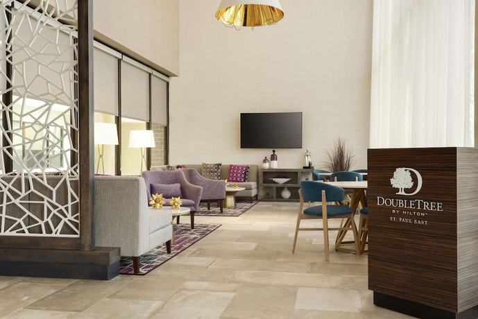 Imagen de los interiores del Hotel Doubletree By Hilton St. Paul East. Foto 19