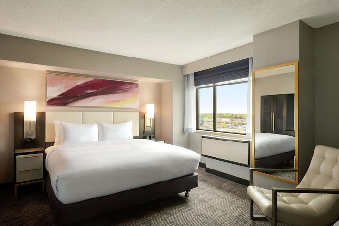 Imagen de la habitación del Hotel Doubletree By Hilton St. Paul East. Foto 13