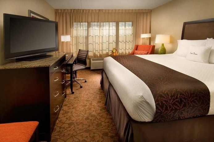 Imagen general del Hotel Doubletree By Hilton Sterling - Dulles Airport. Foto 1