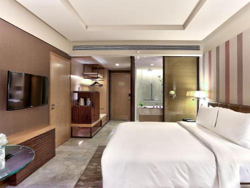 Imagen de la habitación del Hotel Doubletree By Hilton Sukhumvit Bangkok - Sha Extra Plus. Foto 7
