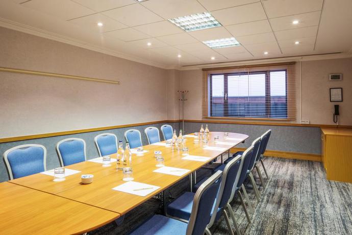 Imagen general del Hotel Doubletree By Hilton Swindon. Foto 5