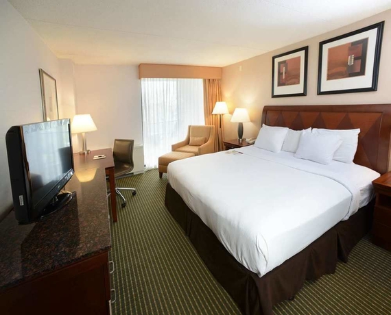 Imagen de la habitación del Hotel Doubletree By Hilton Syracuse. Foto 4