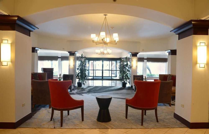 Imagen de los interiores del Hotel Doubletree By Hilton Syracuse. Foto 14