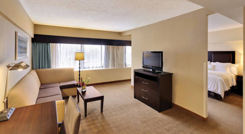 Imagen de la habitación del Hotel Doubletree By Hilton Tinton Falls-eatontown. Foto 11
