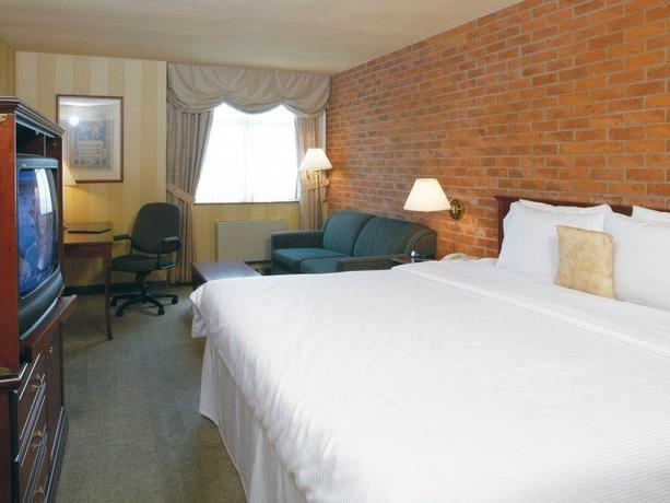 Imagen general del Hotel Doubletree By Hilton Toronto Airport. Foto 2