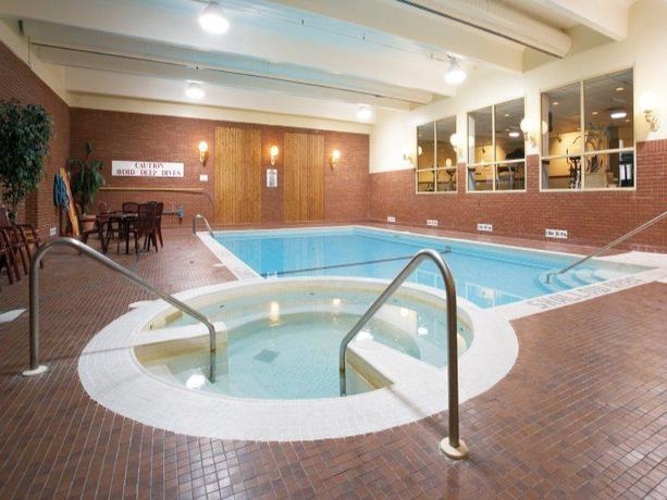 Imagen general del Hotel Doubletree By Hilton Toronto Airport. Foto 3