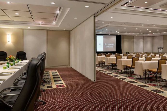 Imagen de los interiores del Hotel Doubletree By Hilton Toronto Downtown. Foto 11